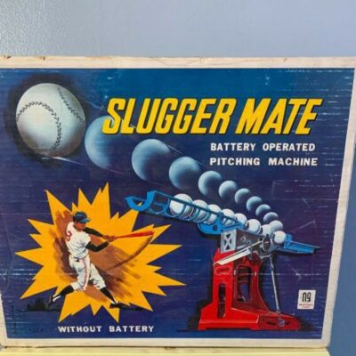 NINTENDO 1967 – SLUGGER MATE BATTERY OPERATED PITCHING MACHINE – MADE IN JAPAN