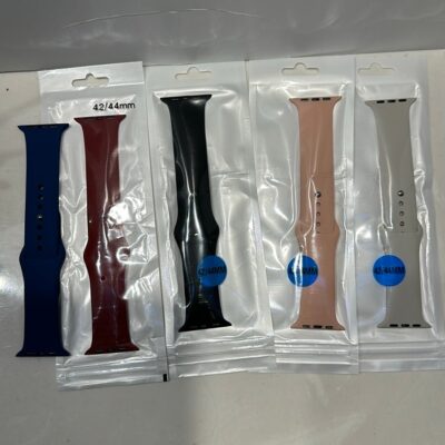 NWT 5 Apple Watch Bands 42/44mm multi Colors