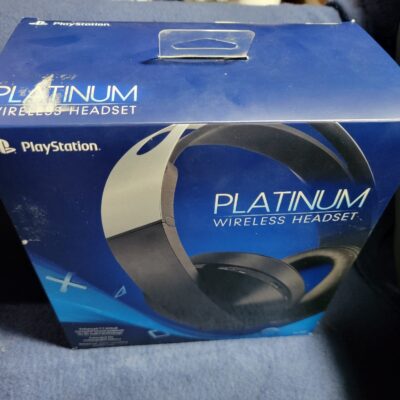 Complete Platinum Wireless Headset in Black for PlayStation 4