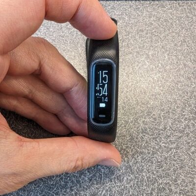 Garmin Vívosmart 4 15 mm Smartwatch in Black