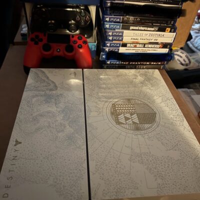 PlayStation 4 Console – Limited Edition Destiny The Taken King Edition 500 GB