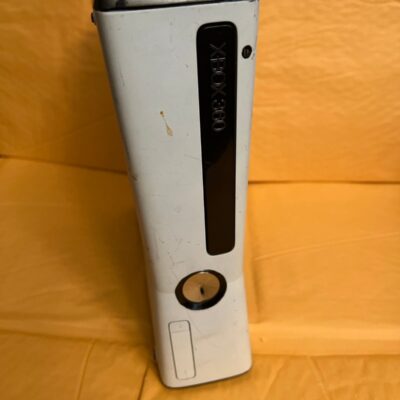 Microsoft Xbox 360 S Console – model 1439