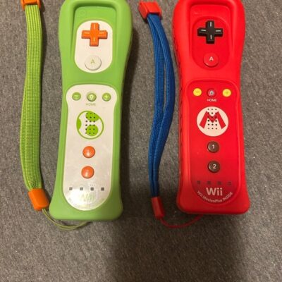 Super Mario Bros Wii Wii U Motion Plus Remotes Yoshi & Mario