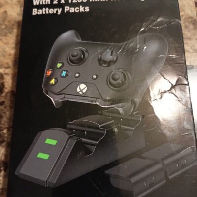 Dual charger for Xbox one