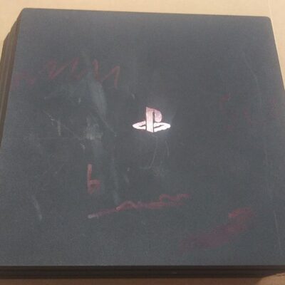 PlayStation 4 pro concole 1 tb for parts or repair