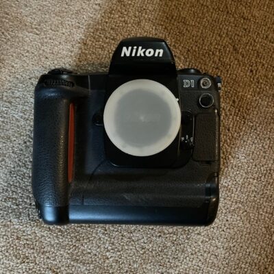 Nikon D1