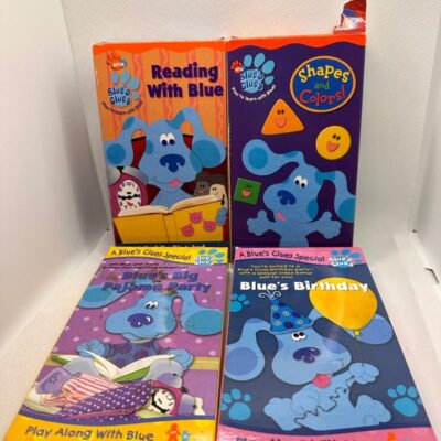 4 VINTAGE VHS TAPES OF BLUE’S CLUES – 1999