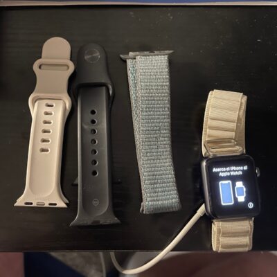 Series 1 Apple Watch w/ 4 bands