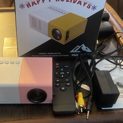 Highpeak  Mini projector ( No Low ball offers excepted )