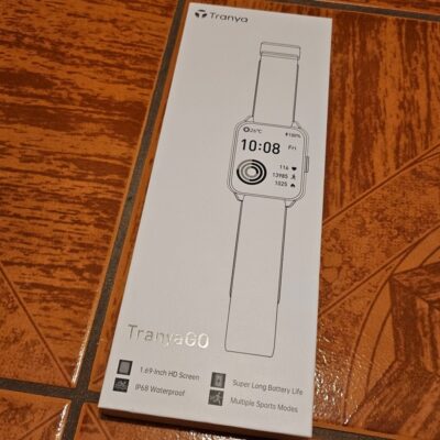 Smartwatch tracker