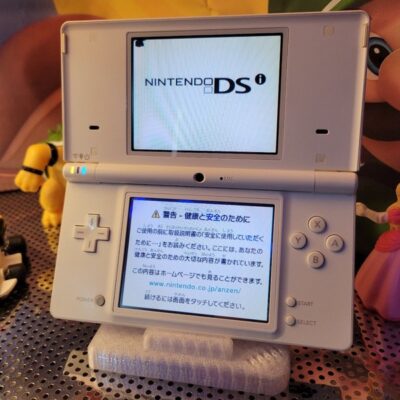Region Free JAPANESE Nintendo DSI Handheld Console – White