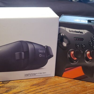 Samsung Gear VR with Stratus XL Bluetooth controller