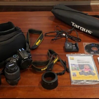Nikon D5000 Camera Bundle with Tripod