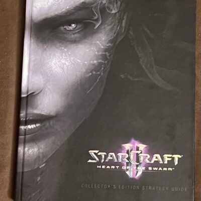 NEW- StarCraft II Heart of the Swarm Collector’s Edition Strategy Guide