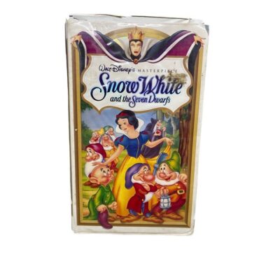 Snow White and the Seven Dwarfs Walt Disney Masterpiece Rated G 84 Minutes READ