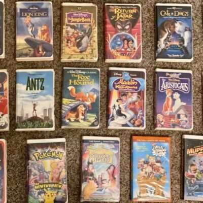 LOT OF 19 DISNEY & FAMILY VHS MOVIES – Lion King, Aladdin, Jungle Book, Pokemon