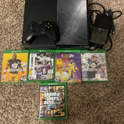 Xbox One 500 GB + Games