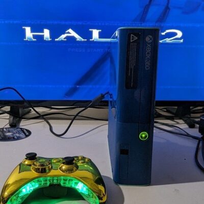 Microsoft Xbox 360 E Blue Console