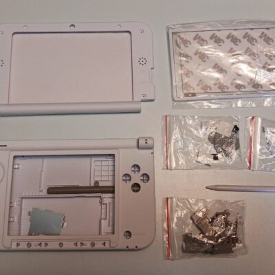 Nintendo 3DS XL white replacement shell