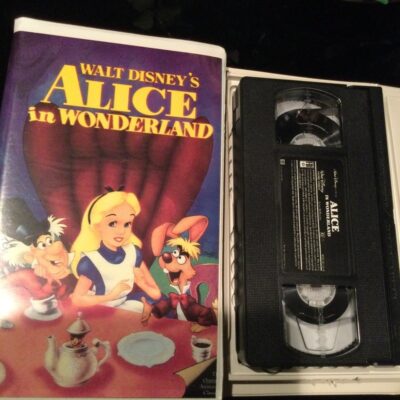 Alice in Wonderland VHS Disney Black Diamond 1990’s Rare Collectible